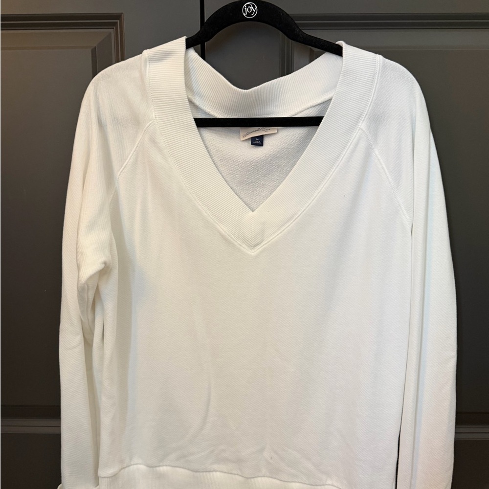 Universal Thread White V-Neck Pullover Sweatshirt oversized